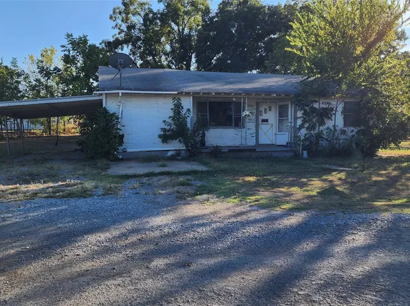 808 Peoria Ave, Hartshorne, OK 74547