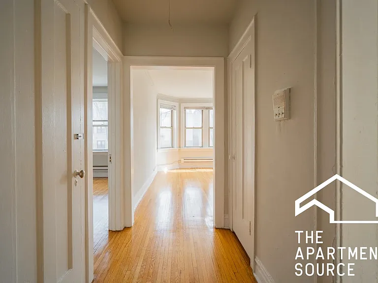 2440 W Rosemont Ave #N1 — Photo 5