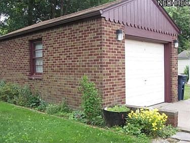 2nd image of 87 Berwyck Dr