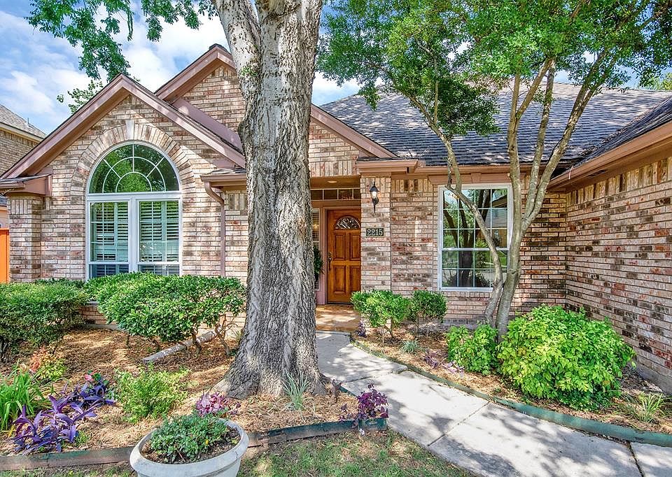 1st image of 2215 Cherry Hill Ln