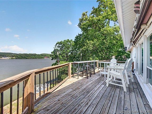 2nd image of 2437 Mohawk Ln