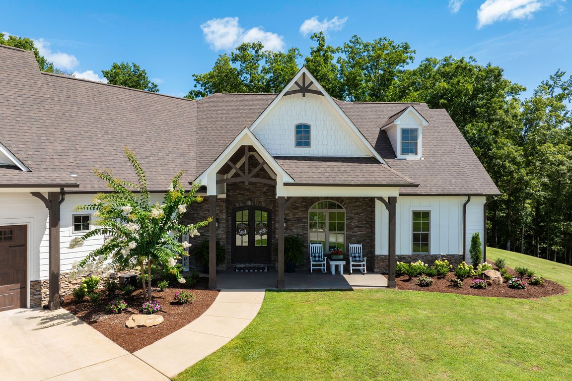 395 Red Oak Road Helena 05