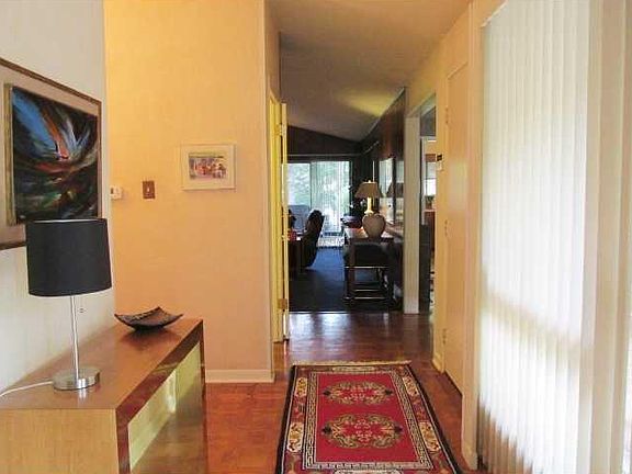 2nd image of 932 Country Club Dr
