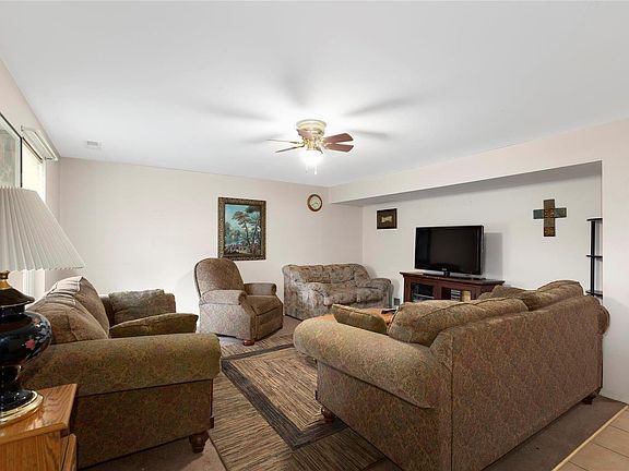 2nd image of 4314 Massabielle Dr