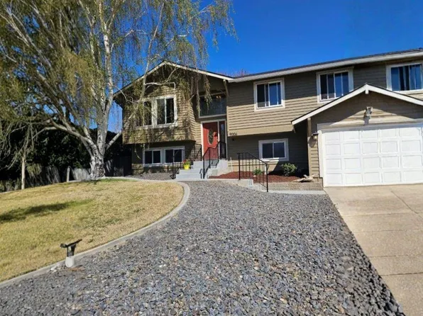 9006 W Falls Ave, Kennewick, WA 99336