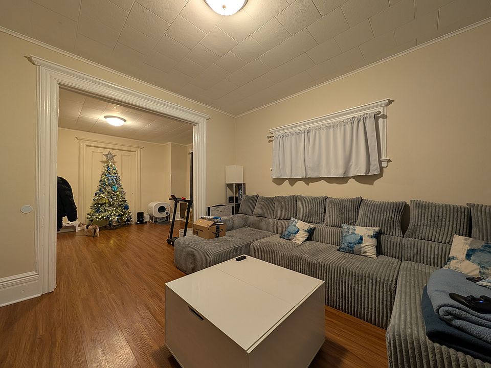1st image of 24-26 Franklin Pl #1