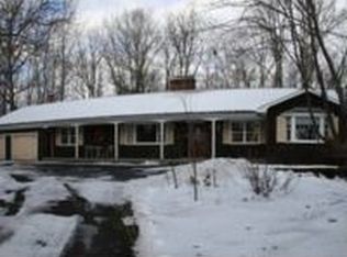 22 Hoffman Woods Rd, Red Hook, NY 12571