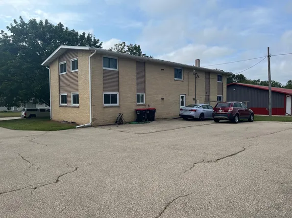 340 Robin Hood Ln, Gillett, WI 54124