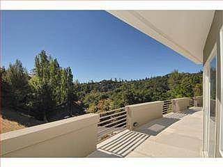 5th image of 347 Summit Dr