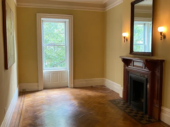 45 West 73rd Street image 1 of 10