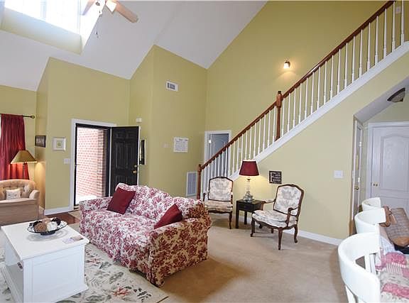 4th image of 6833 Bridgewater Dr