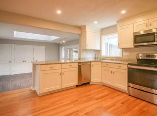 140 Brookfield Rd, Sturbridge, MA 01518