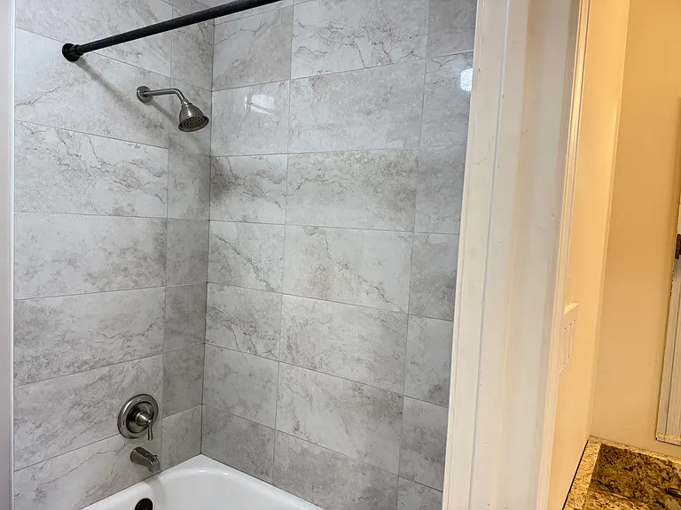 1756 Plymouth Ct #B — Photo 19