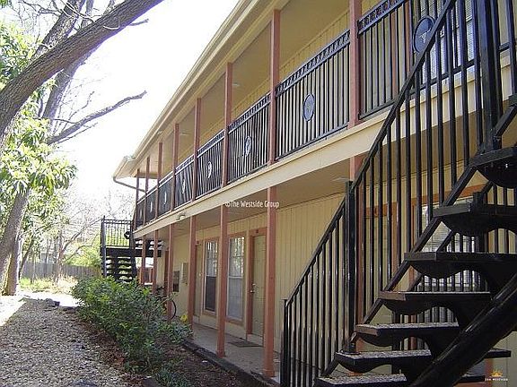 3rd image of 2108 San Gabriel St #103