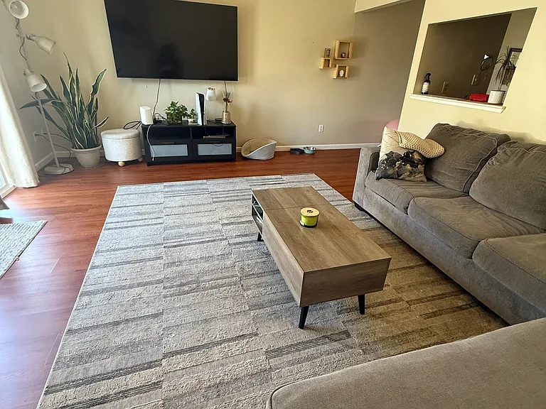 818 Portugal Way — Photo 7
