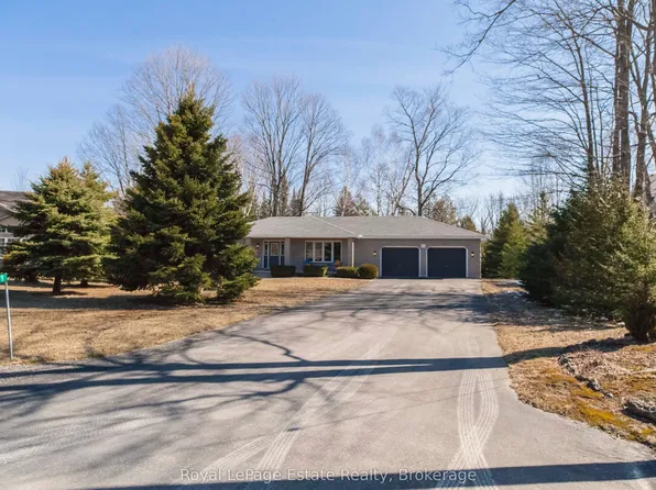21 Sauble Woods Cres, South Bruce Peninsula, ON N0H 2G0