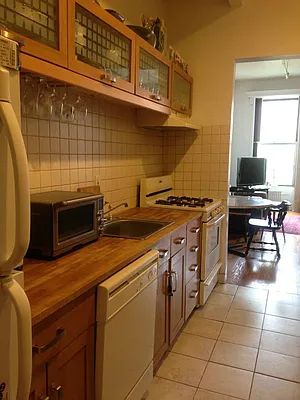 Rented by Keller Williams NYC | media 16