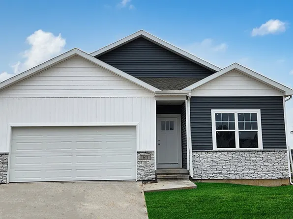 3462 Craven Dr, Coralville, IA 52241