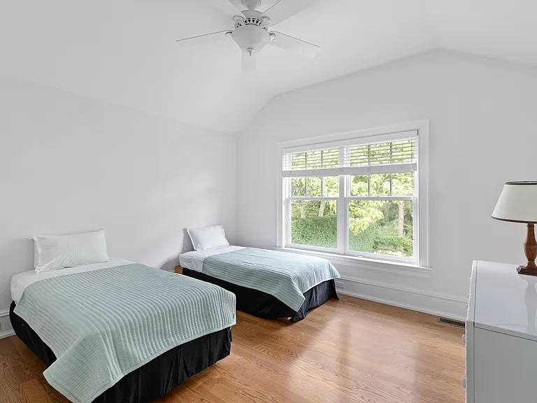 20 Pleasant Ln — Photo 15