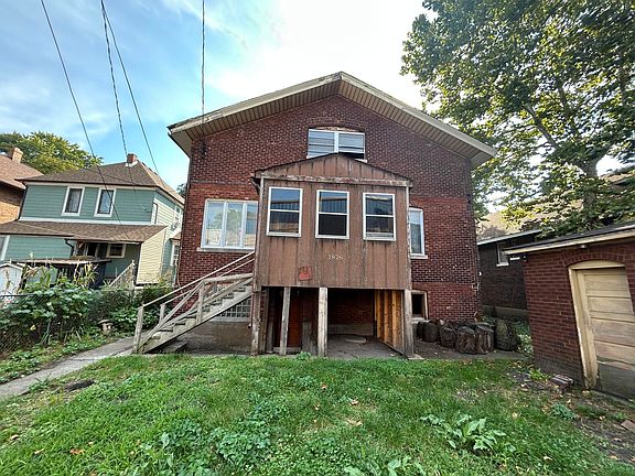 3rd image of 1826 Laporte Ave