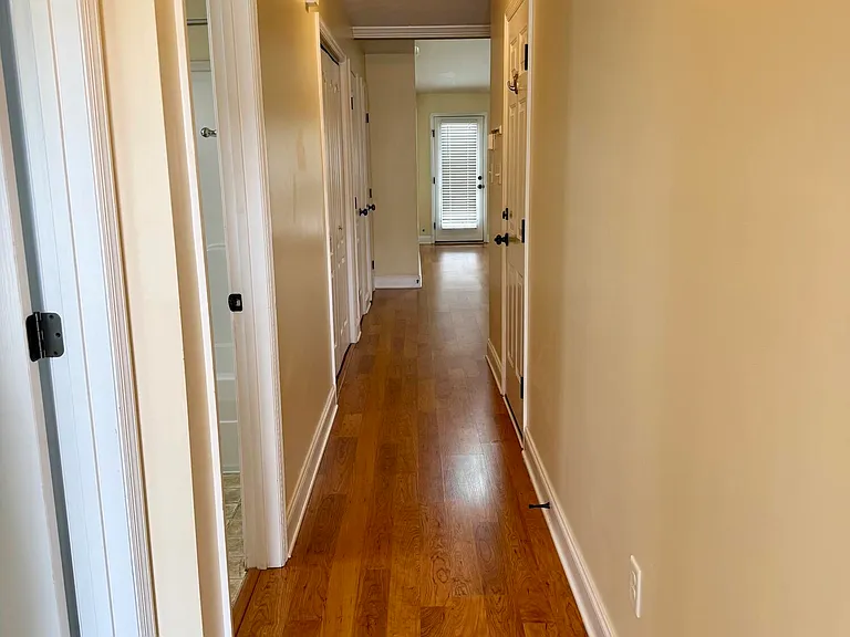 843 Bryan Cir — Photo 7