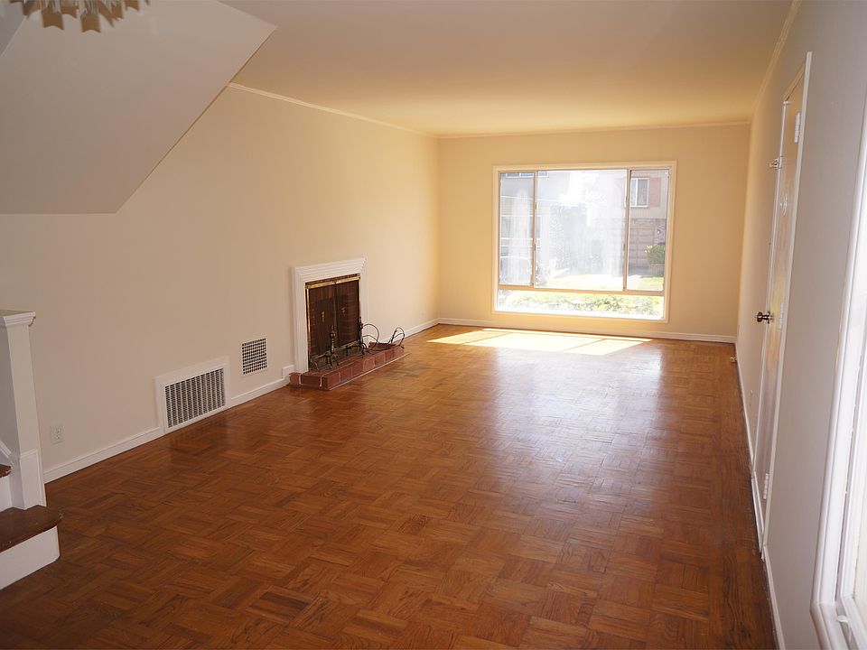 1st image of 92 Fairlawn Ave