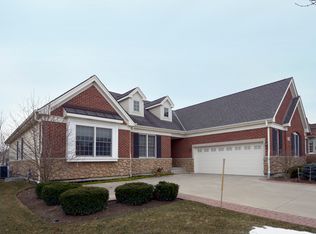 3 Chaco Ct #72, South Barrington, IL