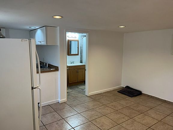 2nd image of 1219 Alta St