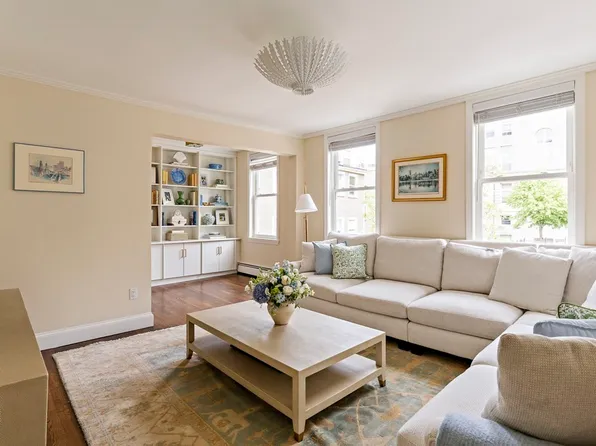 30 Cross St #2, Charlestown, MA 02129