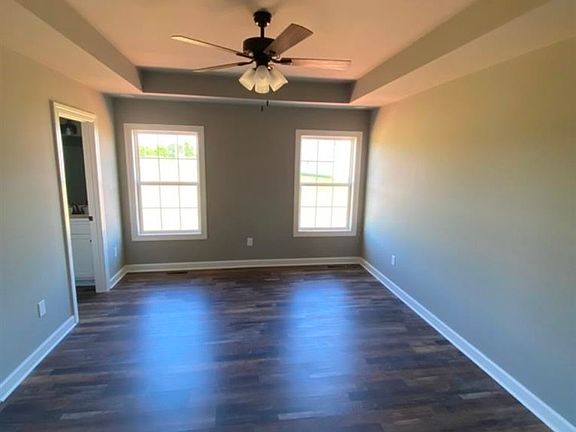 5th image of 102 Charles Mack Ln