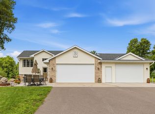 5885 Dalton Ave SE, Delano, MN 55328