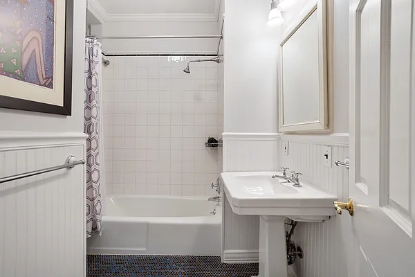 Sold by Compass | media 10