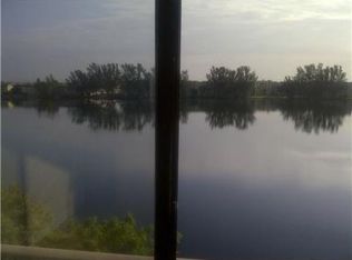 9915 W Okeechobee Rd #2401, Hialeah Gardens, FL 33016