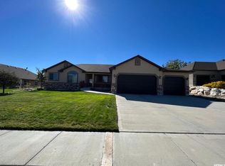 679 W Juniper Ct, Grantsville, UT 84029