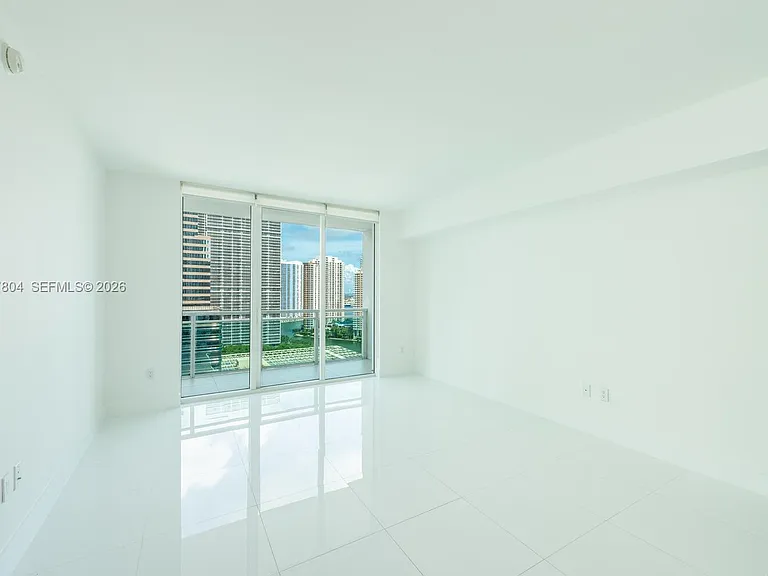 950 Brickell Bay Dr #2208 — Photo 4