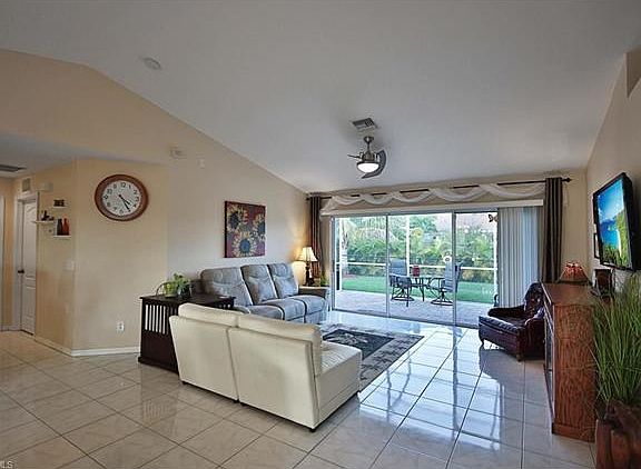 4th image of 1305 S Gator Cir
