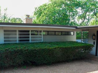 10810 Country Club Rd, Bull Valley, IL 60098