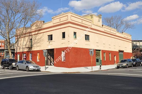 1st image of 17 Saratoga Ave