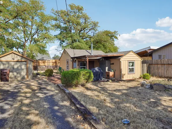 464 S 12th St, Saint Helens, OR 97051