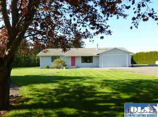 82 Starry Rd, Sequim, WA 98382