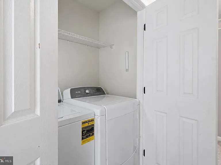 700 S 13th St — Photo 14