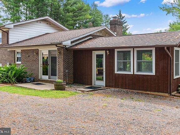 5th image of 85 Scott Ln