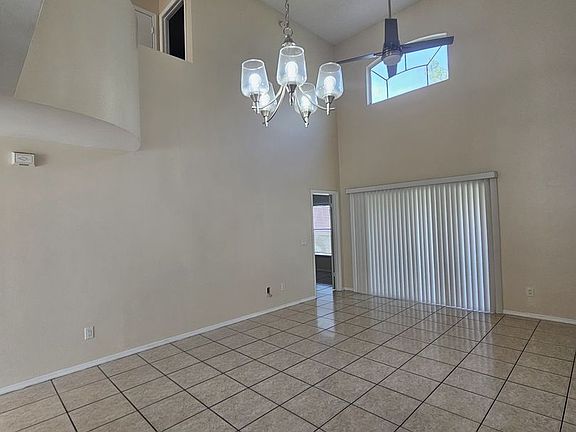 3rd image of 14667 Laguna Beach Cir