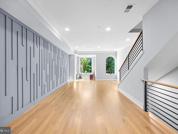 3rd image of 1329 Irving St NW APT 2