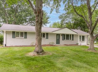 638 Karen Dr, Zionsville, IN 46077