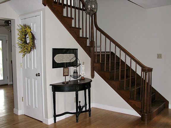 2nd image of 111 Fairlane Dr