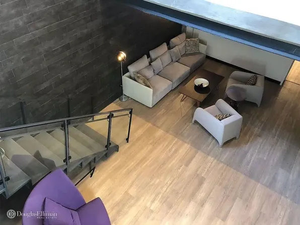 308 East 38th Street image 12 of 15