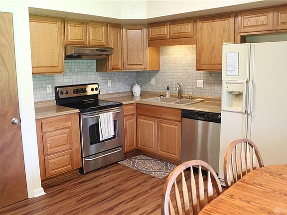 3rd image of 7955 Washington Park Dr