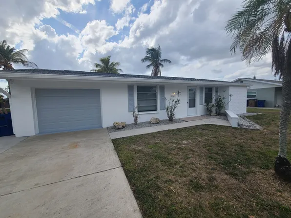 4425 N Canal Cir, North Fort Myers, FL 33903