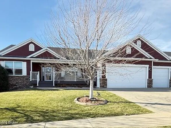 2597 Country Oak Dr, Dickinson, ND 58601